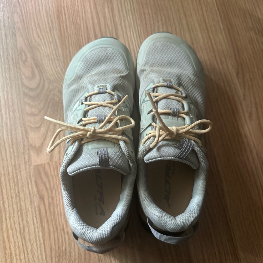 Lone Peak ALL-WTHR Low 2 Trail-Running Shoes - Women’s size 9